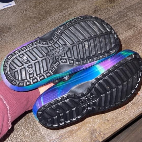 Brand New-Never Worn Kids Galaxy Fuzz Lined Crocs - Picture 2 of 2